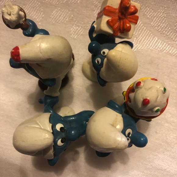 Lot of 4 Vintage Smurfs 1979 Peyo Germany Bully cake, present, bedtime - Picture 2 of 12